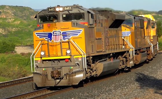 FedEx Logística Ferrocarril Transporte de mercancías Expedidor DDP DDU Servicio de China a Suecia