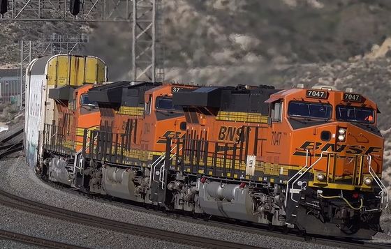 Logística de transporte de carga ferroviaria mundial de China a Canadá rápida y oportuna