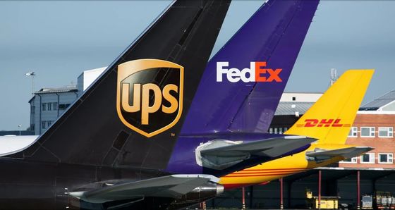 Agente de mensajería internacional para FedEx